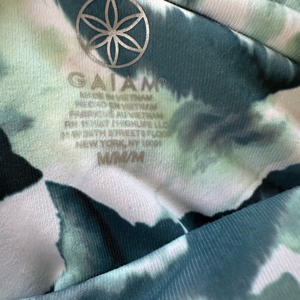 Matching Set - Picture 3 of 5